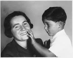 A Mãe Judia e Seu Filho Impertinente
