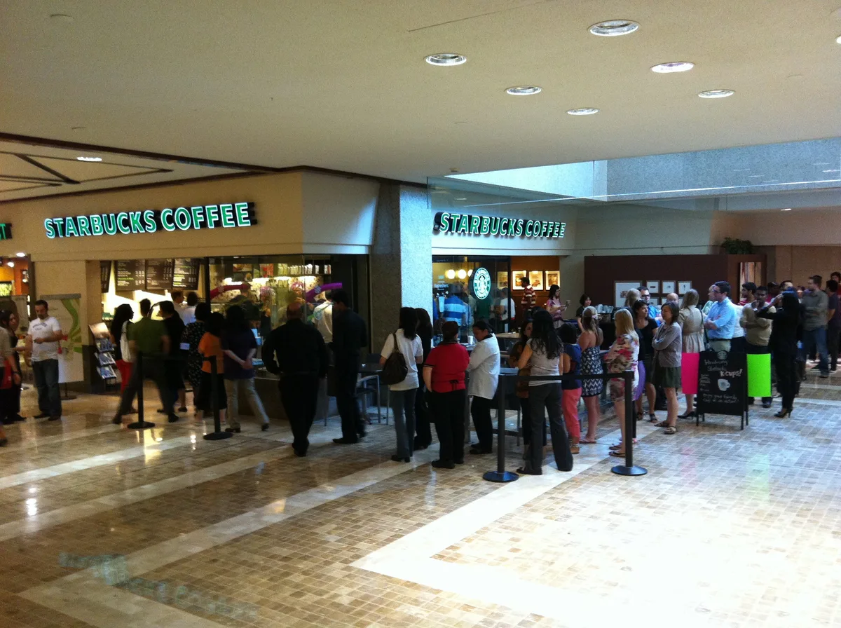 Um Brasileiro na Fila do Starbucks